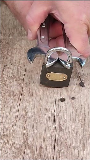 How to open padlock with a spanners #bobthetoolman #trending #diy #tips #diyhacks