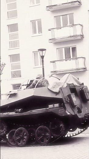 German soldiers advance to help those defending the Reichstag. Reenactment #ww2