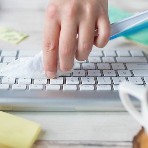 11M views · 5.3K reactions | Stressed at work? Start by organizing your desk with these fun DIY office hacks! ✏️ ✂️ | LittleThings | Facebook