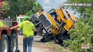 #KOAMupdate The final minute of the recovery. MoDOT truck overturns, 2 to hospital >> https://bit.ly/4deNNQY — 📍Near Newtonia on Mo-86 south of Terrier Road. | Joplin News First