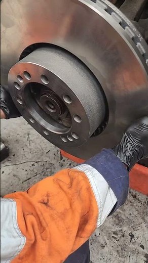 VOLVO TRUCK brake rotors replacement #mechanical works #short videos 🛠👍