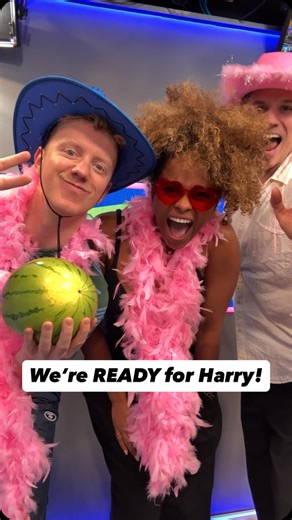 IT’S TIME😭🫶 Make sure you’re listening to Hits Radio Breakfast to hear our exclusive interview with the one and only @harrystyles 🪩✨ | Hits Radio