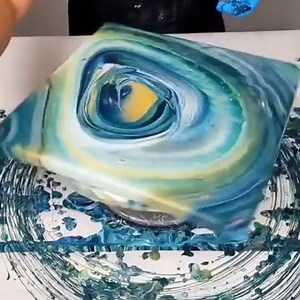 308K views · 1.8K reactions | This open cup acrylic pour came out pretty unique ❤️ | Mixed Media Girl | Facebook