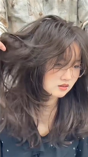 Perfect Korean Side Bangs Tutorial! 💇‍♀️✨ #shorts#LayeredHaircut #HairstyleForGirls #HairHacks #Styl