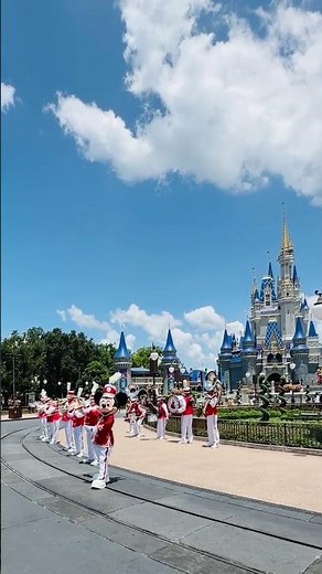 MICKEY MOUSE LEADS CLUBHOUSE SONG @ DISNEY WORLD ORLANDO FLORIDA #disney