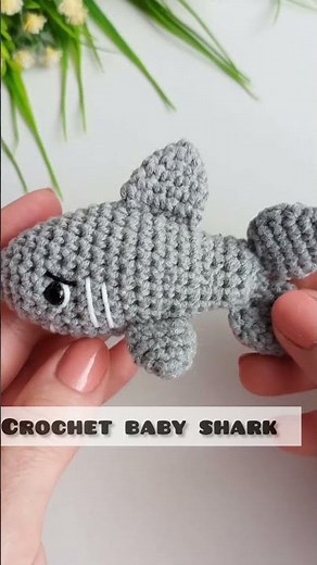 Crochet baby shark pattern, amigurumi shark