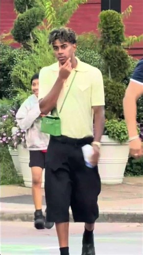 El LOOK VINTAGE de LAMINE YAMAL en su DÍA LIBRE en el MUNDIAL 2026