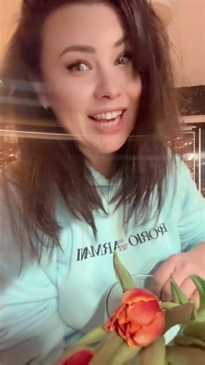 Morning Chanson for a Positive Start