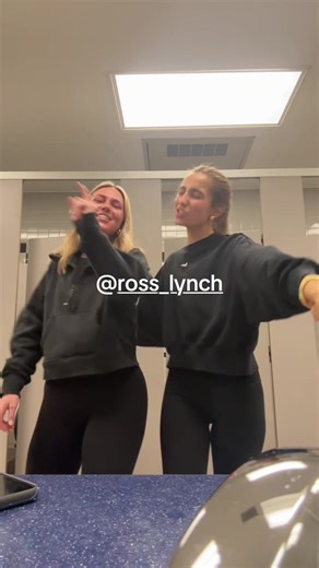 becca (@clark200898)’s video of Ross Lynch