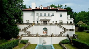 The Story Behind the Iconic Estate Hosting Pyer Moss’s First Couture Show