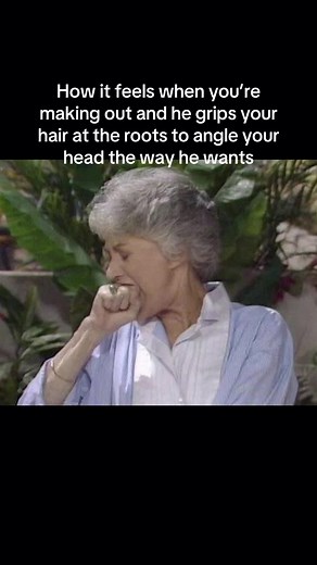 How Being Gripped by Hair Feels During Intimate Kisses