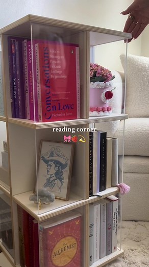 Bookshelf inspo 🍰🩵 #booktok #bookish #cozybooktok #bookshelf #bookorganization #readingcorner book organizing, organization ideas, reading corner ideas, rotating bookshelf, book room, book shelf tour, small space ideas, small space organization, books, book haul, book recommendations, bookshelves, bookshelf organization, book nook, book lover, bookish asmr, organization asmr