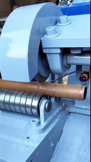 Perfectly Synchronized Factory Machines in Action