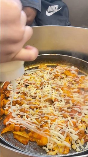 🔥 Korean Dakgalbi (닭갈비) | Famous Spicy Chicken Stir Fry in Korea 🇰🇷
