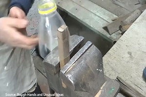 How to Reuse and Recycle Plastic Bottles? 😍 Credit Rough Hands and Unusual Ideas - http://bit.ly/2XQKZUk | WOW