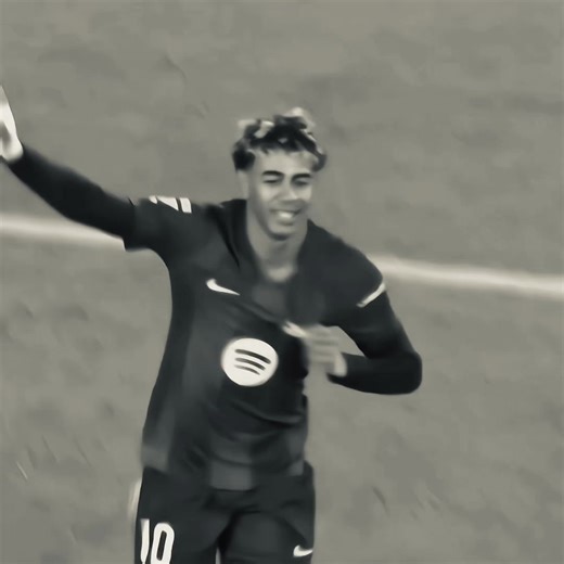 ‏اسمر ياسابي العين ❣️#lamineyamal #barcelona #fyp