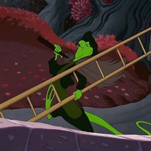 Bill the Lizard in Alice in Wonderland Explored