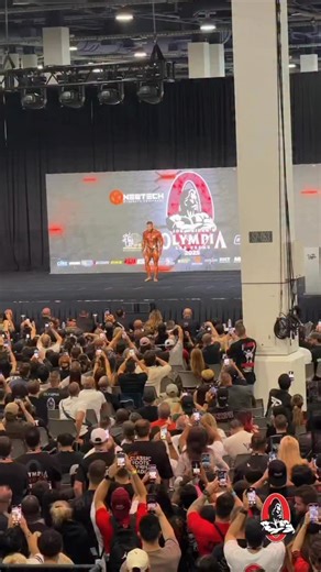 2025 Classic Physique Prejudging OLYMPIA EXPO: PACKED HOUSE 🎥 @michael.deckena @mrolympiallc @flex_magazine @muscleandfitness @jake_wood_media @dansolomon_official @ifbb_pro_league #mrolympia | Mr. Olympia LLC