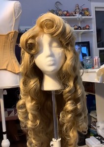 Cosplay Wig Styling Tips & Tricks
