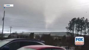 EF-1 tornado seen near Pensacola, Florida