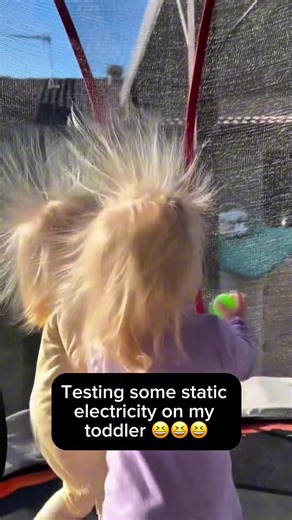 Static electricity lesson #fyp #kids #viral #parents #creatorsearchinsights