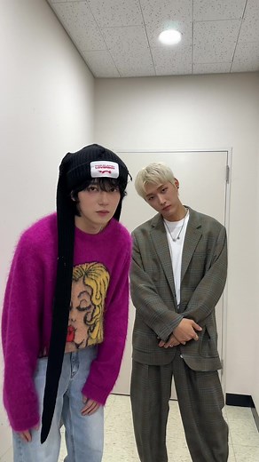 OMEGA_X Hanging Out with Fans for a Fun Time 😆💪