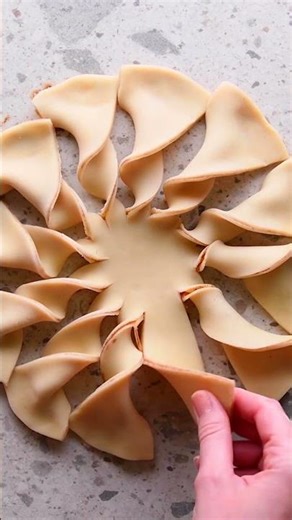 Put a cinnamon twist to your pie crust for extra flair 🥧