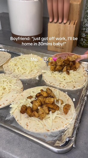 Cheesy Chicken Tacos Recipe for Easy Dinner