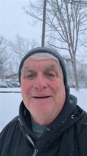 Winter wonderland 4 inches of snow and more coming! Cold blast coming too! Be safe | Mark Nelson