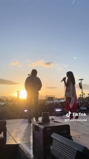 Theo Von & Elle Langley Discuss Dating at Stagecoach