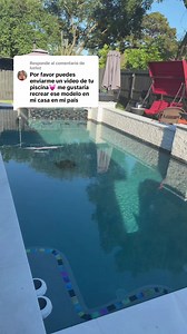 Diseño de patio con jacuzzi, fuente y asientos integrados