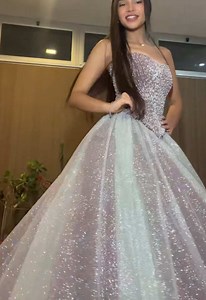 Vestidos Mágicos para Noche de XV Años