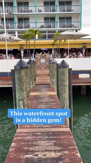 Exploring Shuckers Waterfront Grill in Miami