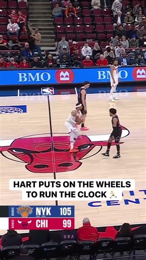 Josh Hart was MOVING around the court to run out the clock into a victory! 😂
