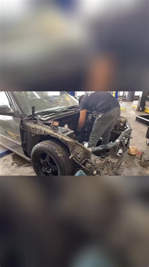 See the meticulous steps involved in preparing a car frame for restoration. From careful disassembly to thorough sanding and washing, witness the transformation. #CarRestoration #FramePrep #AutoBody #Sanding #CarDetailing | Automotive Anatomy