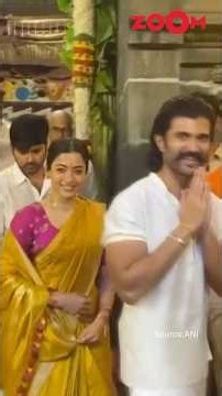 Vijay Deverakonda Visits Tirumala Temple With Wife Rashmika Mandanna #shorts #vijaydevarakonda