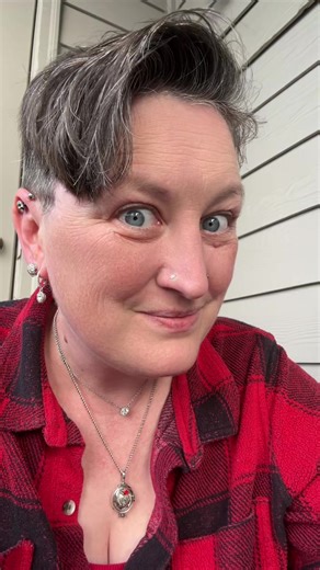 I am so sick of reading scammers posing as a sugar daddy. Shoo fly, don’t bother me #unapologeticallyme #notsorry #😂😂😂