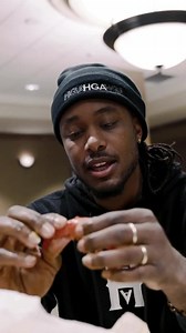 27K views · 2.1K reactions | If money can’t buy happiness than explain crawfish?? I’ll wait 咽 | KB | Facebook