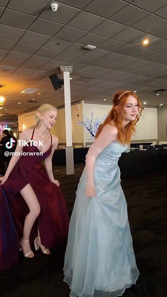 Dramatic Fantasy Makeup Inspired by Vixen-Anna