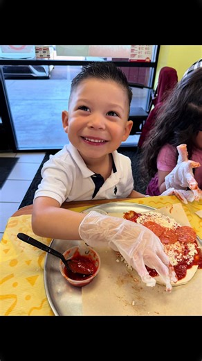 Our boy is a whole chef! 🍕😋 Learned to make a delicious pepperoni pizza today & toured the kitchen at Peter Pipers. So grateful for this amazing opportunity & of course, sister also learned and more importantly enjoyed the pizza 🍕 #preschool #pizza #learning
