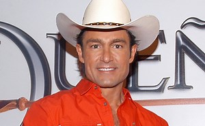 Los looks con los que Fernando Colunga ha conquistado al público a lo largo de sus años