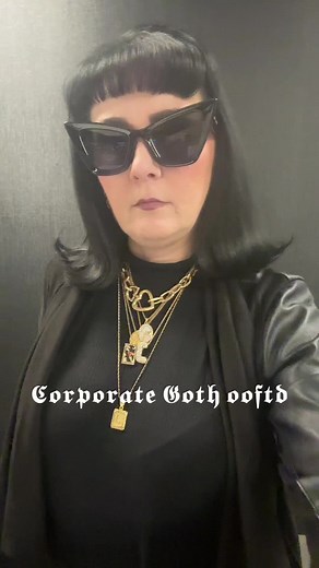 #creatorsearchinsights #ooftd #outfitinspo #outfit #outfitideas #outfitsforyou #outfitsoftheweek #outfitoftheday #corporategoth #corporategothoutfits #corporategothstyle #corporategothfashion @madewell l@Steve Madden Col