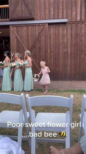 Funny kids at the wedding#funnyvideos #funnymoments #kids