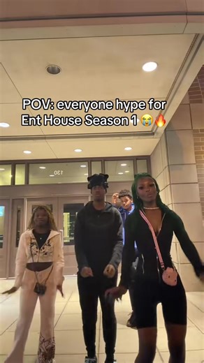 It’s getting hot out 🥵 #upcomingyoutubers #enthouse #influencers #indy #blowthisup