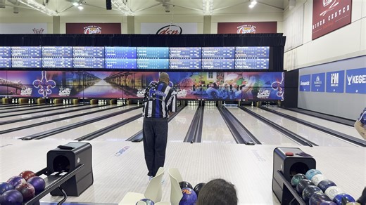 76K views · 1.2K reactions | Gregory Thompson Jr. of Tempe, Arizona, continued his strong performance in doubles, rolling the first 800 of the 2025 #USBCOpen. After his 300, he went on to add games of 264 and 246 for an 810 series. Thompson and Rusty Hahn of Mesa, Arizona, also moved into fourth place in Regular Doubles with 1,363. Great bowling! #USBCTradition #25BatonRouge | USBC- Open Championships | Facebook
