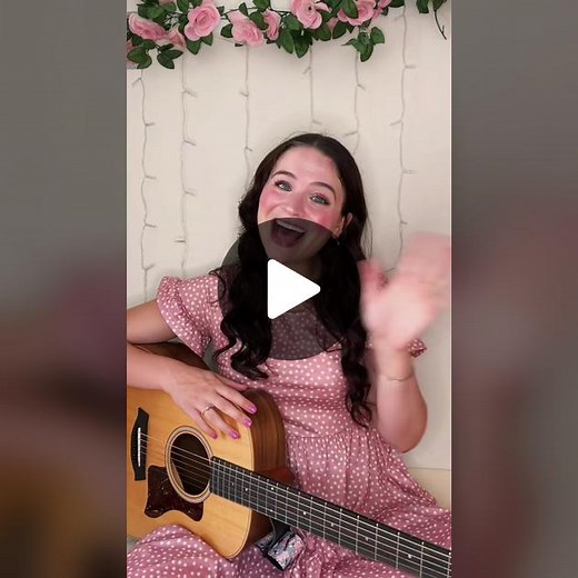 New hello song! This one uses a simple tune “Skip to My Lou”. Another song I’ve picked up along the way, I take no credit for the lyrics. Hope you enjoy ☺️ #earlychildhood #earlychildhoodsong #earlychildhoodeducation #earlychildhoodmusic #preschool #preschoolmusic #prek #prekmusic #preschoolteacher #prekteacher #earlychildhoodtherapist #therapy #therapistsoftiktok #musictherapy #musictherapist #musictherapists #hellosong #music #circletime #circletimewithmissjess