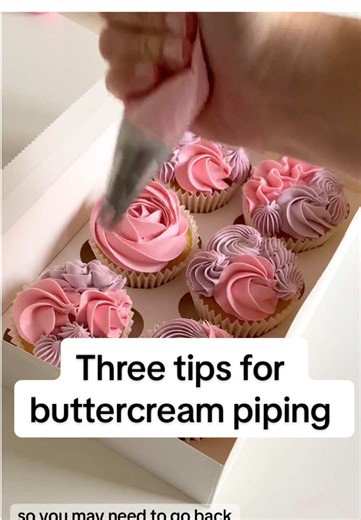 Perfecting Buttercream Piping: Tips and Tricks