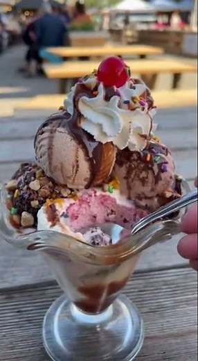 Wildest food challenges across the USA! From giant burgers to hotdog speed runs and pancakes