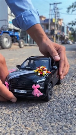 How to make mini fortuner car || cardbord se bna mini fortuner car #short #trending #fortuner #car