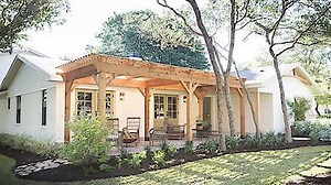 Watch Fixer Upper: Behind the Design Season 1 Episode 5 - The Ivy House